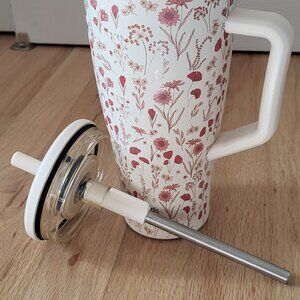 Brumate 30oz Poppy Era in excellent used condition